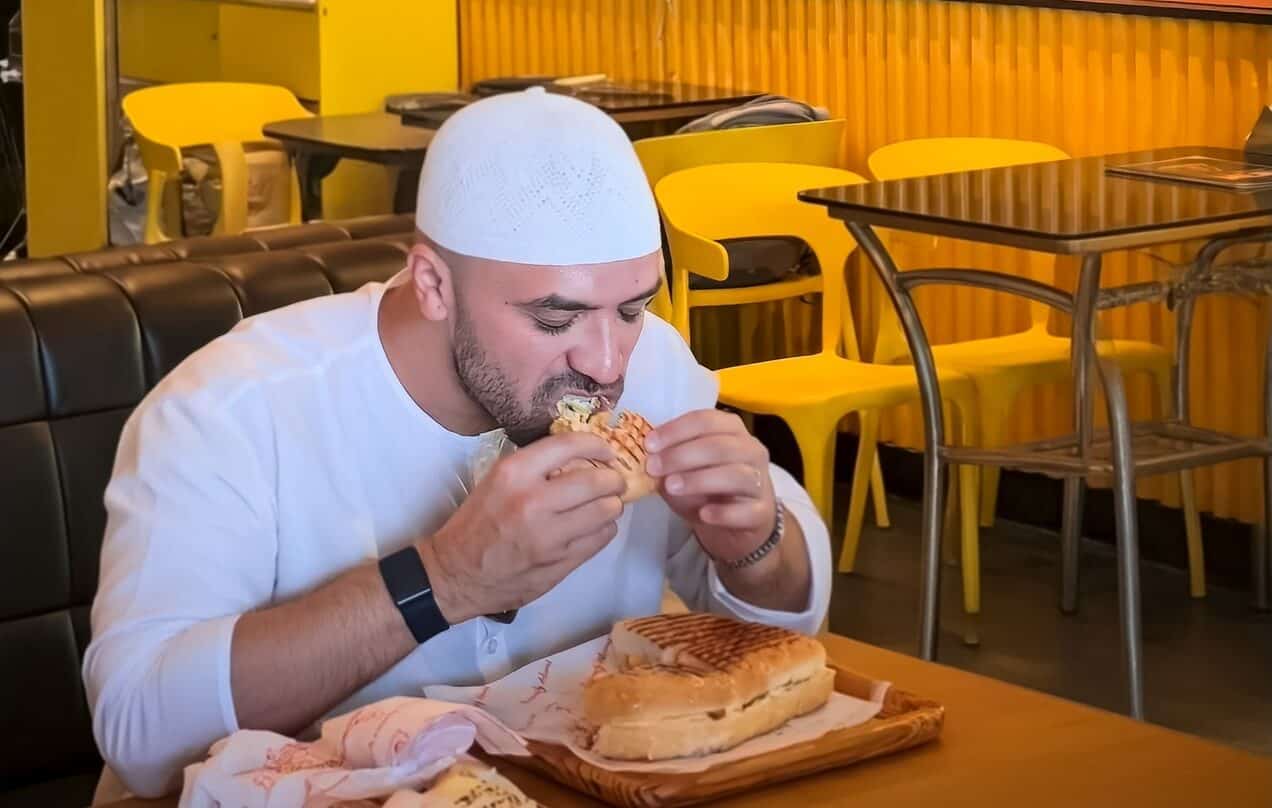 The Emirati influencer Khalid trying our shwarmas from our outlets